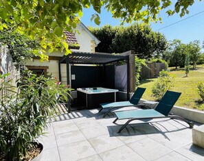 spa privatif-location-Sarlat-Dordogne