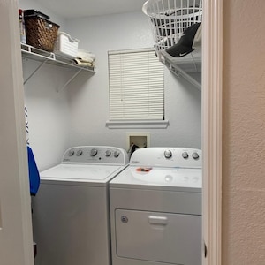 Newly Remodeled 1/1 Condo  Just 7 miles from Disney!