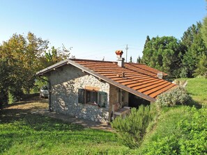 Sky, Plant, Building, Tree, Natural Landscape, Wood, House, Grass, Cottage, Rural Area