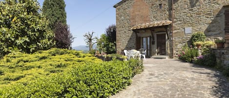 Sky, Table, Furniture, Daytime, Property, Plant, Mountain, Azure, Chair, Nature