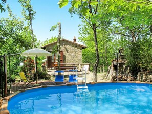 Piscine, Chalet, Arrière-Cour, Jardin, Eco Hôtel, Cour, Aménagement Paysager, Mobilier De Jardin, Ferme, Recours