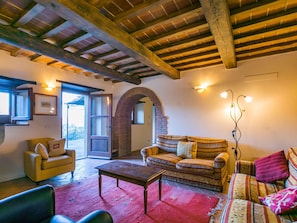 Furniture, Property, Window, Living Room, Couch, Interior Design, Wood, Architecture, Flooring, Floor