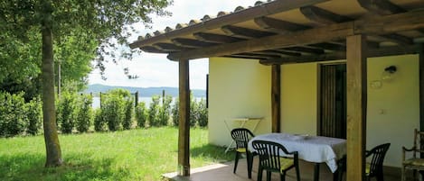 Propriété, Maison, Bâtiment, Immobilier, Pergola, Zone Rurale, Arbre, Pièce, Chalet, Herbe