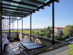 Propriété, Maison, Bâtiment, Architecture, Immobilier, Pièce, Toit, Domicile, Appartement, Porche