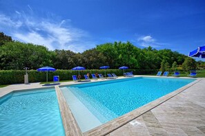 Piscine, Propriété, Recours, Loisir, Vacances, Immobilier, Biens, Bâtiment, Maison, Ciel