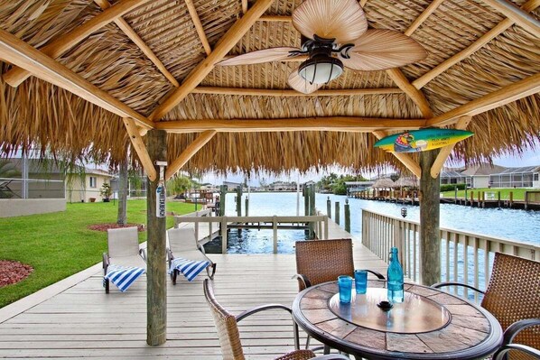 Enjoy Amazing Western Sunset Views from the Tiki Hut
