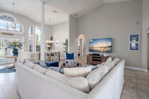 Great Living Space Fantastic for Entertainment
