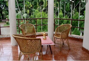 Balcony of the bedroom.