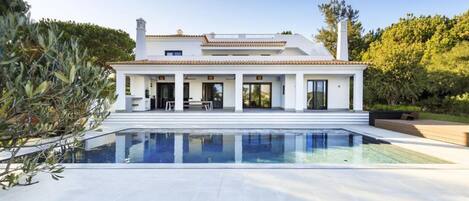 Modern 6 Bedroom Villa with private pool in Quinta do Lago - R112 - 1