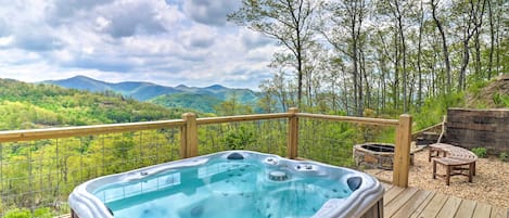 Bryson City Vacation Rental | 3BR | 3BA | 2,100 Sq Ft | Steps Required to Access