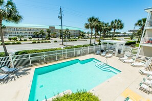 Grand Caribbean East Pool