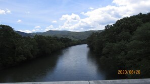 Float the James River and enjoy great Blue Ridge Mtn views at nearby Arcadia!