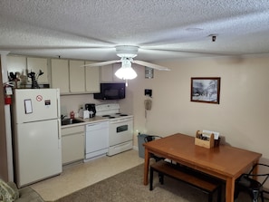 Kitchen and dining area.