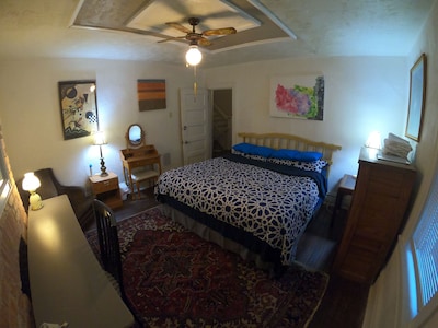 Private Bedroom with King Bed in Highland Park with Shared Living Space #1