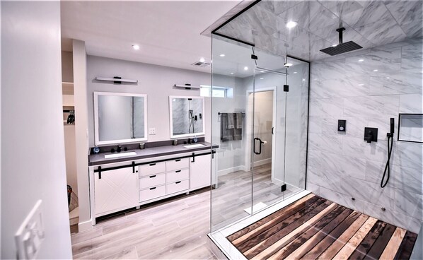 Steam shower (4 person)