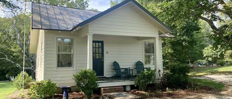 Front of Retreat Cottage