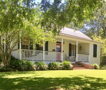 Ponchatoula Historic Home away from Home