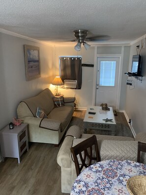 Queen sleeper couch and loveseat twin sleeper 😴 