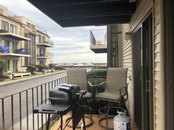 Deck across from the beach