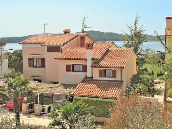 Ciel, Plante, Propriété, Bâtiment, Fenêtre, Arbre, Maison, Lot Terre, Végétation, Bois
