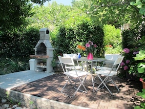 Garden, Yard, Backyard, Property, Patio, House, Botany, Landscaping, Tree, Home