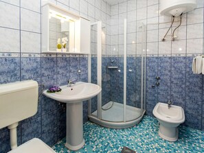 Spiegel, Armatur, Sinken, Zapfhahn, Eigentum, Bad Sink, Lila, Badezimmer, Blau, Beleuchtung