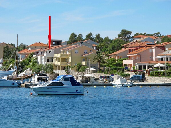 Water Transportation, Boat, Marina, Harbor, Luxury Yacht, Vehicle, Yacht, Property, Sky, Boating