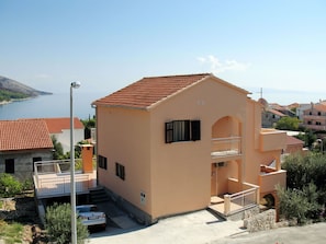 Property, House, Building, Residential Area, Architecture, Real Estate, Home, Facade, Roof, Vacation