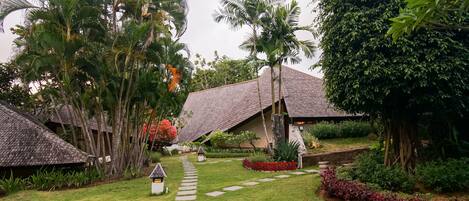 Jardines del alojamiento