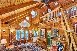 Magical architecturally lofted CABIN view from front foyer thru living & dining rooms.  Honey warm pine & woods all round.    Centrally Located in NE Texas: -I-20, 11 Miles -Tyler, 15 Mi  -Canton, 15 MI  -Dallas, 80 Mi  -Shreveport, 120 Mi