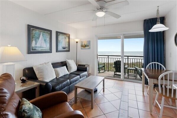 Condo 313