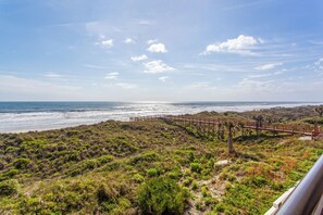 Utsikt mot strand/hav