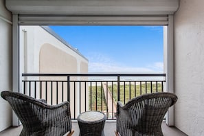Condo 407