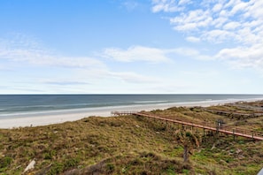 Beachers Lodge Condo 415