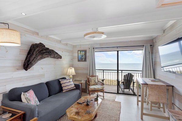 Beachers Lodge Condo 415