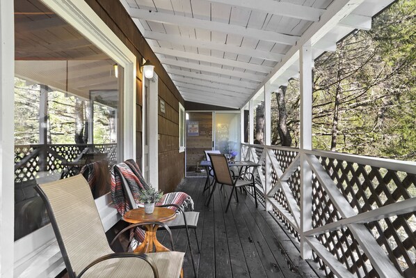 Cottage Deck