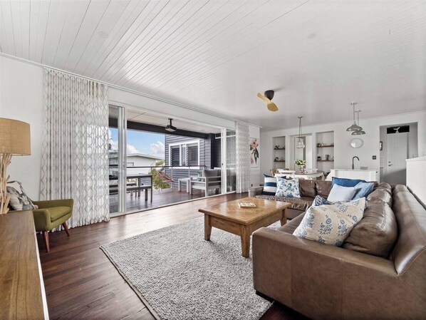 Open plan living offers breezy entertaining.