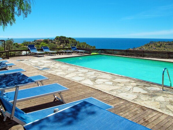 Swimming Pool, Property, Resort, Azure, Sky, Vacation, Real Estate, Turquoise, House, Estate