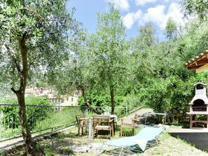 Arbre, Propriété, Maison, Immobilier, Plante, Architecture, Paysage, Cour, Bâtiment, Jardin