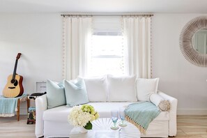 Your dreamy, 1st floor, single-level, beach retreat (no steps to climb)