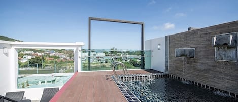 3BR Seaview Penthouse Private pool (503)