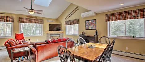 North Conway Vacation Rental | 4BR | 3.5BA | 3,350 Sq Ft | Stairs Required