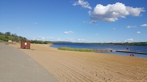 Strandbad  in Stöbnitz (ca. 5km entfernt)
