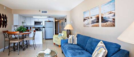 Newly renovated 1 bedroom, 1 bathroom unit at Sunglow Resort.