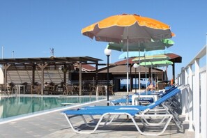 Sundeck