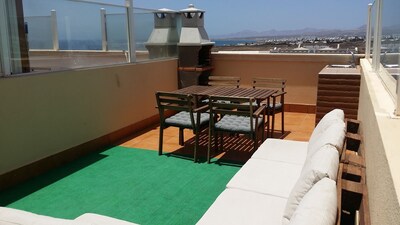 Beach Duplex Apartment Great Views, BBQ, Parking, Terrace, location & Comfort