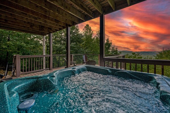 Catch a breathtaking sunset from the comfort of the hot tub..