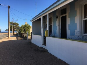 The Ship Inn -Affordable accomodation.