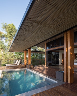 Plunge pool, teak decks, stunning architecture.