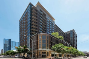 Our apartments have a 4.87 rating across all booking channels for 180,000+ nights hosted, and counting